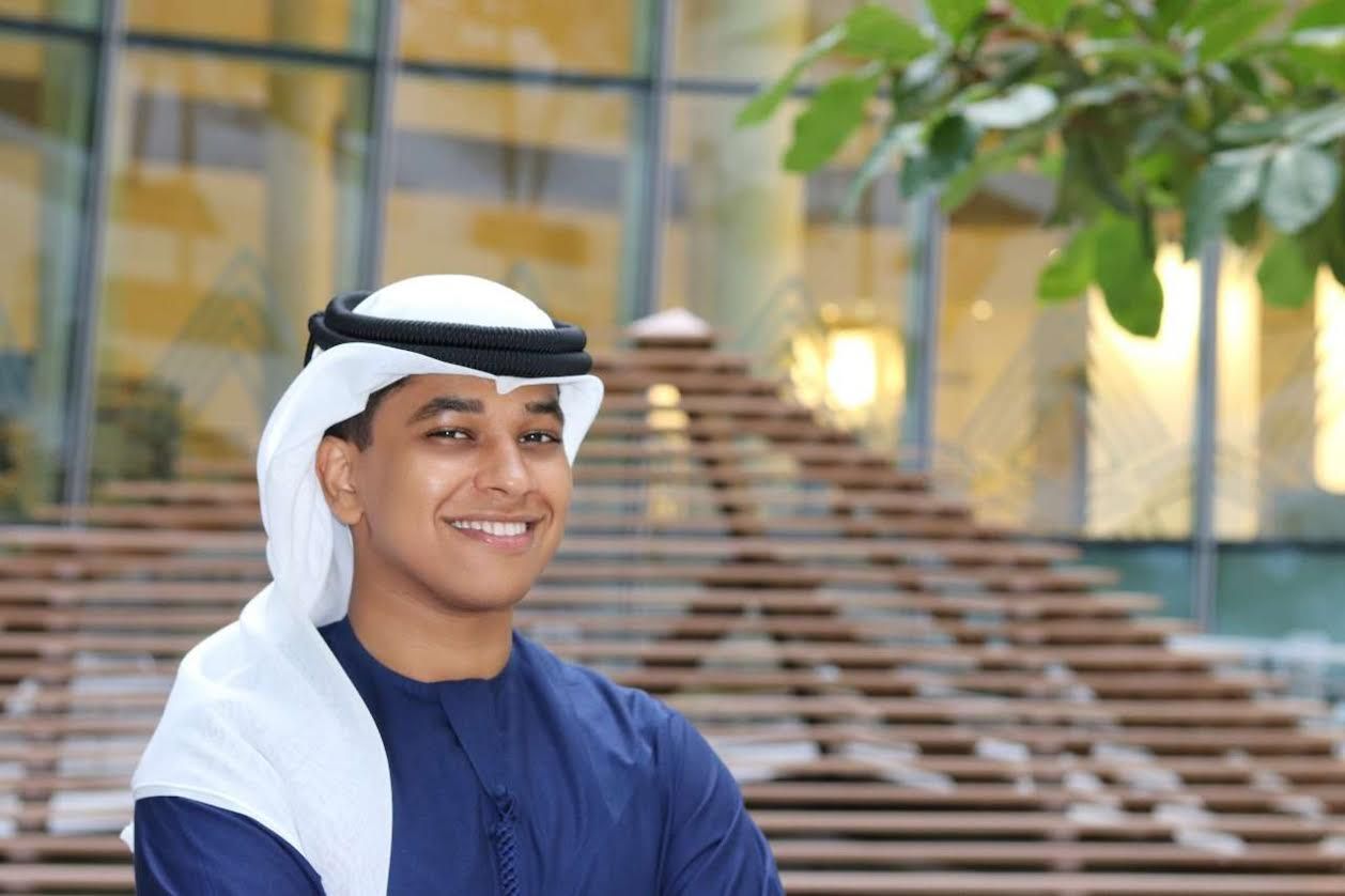 الامارات | "الحميري" أول طالب إماراتي يحصل على منحة "ينشينج" الصينية