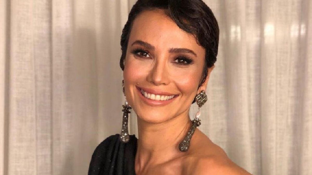 التركية سونغول أودان ذات الـ44 عامًا تختار لطفلتها الأولى هذا الاسم اللطيف