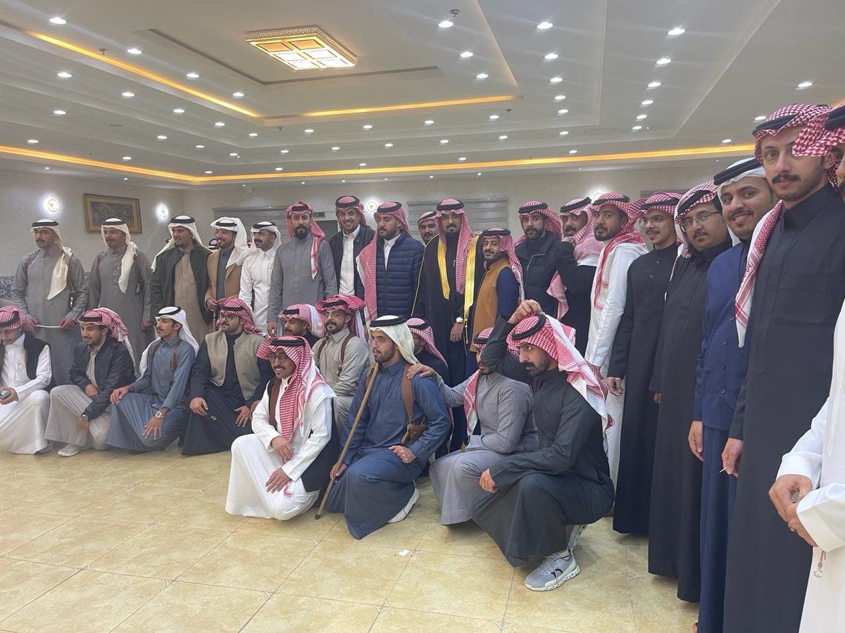 "الوليد آل سالم" يحتفل بزفافه في أبها