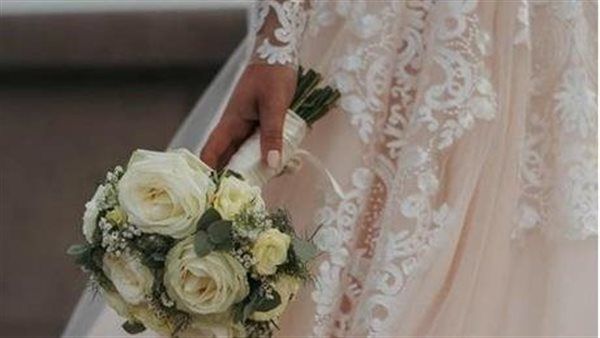 روسية تقيم حفل زفافها بدون عريس