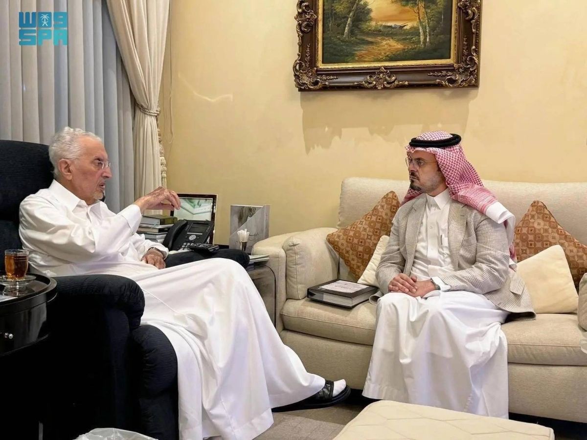 أمير مكة يوجه نائبه بتلمس احتياجات محافظات المنطقة