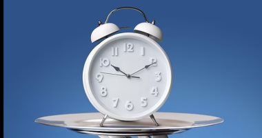 طبيب بريطاني: الصيام يحسن السكر بالدم ويقلل الالتهاب ويحرق الدهون