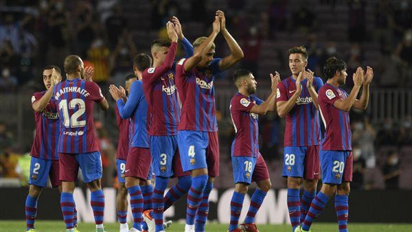 برشلونة يهزم ألافيس بثلاثية في الدوري الإسباني