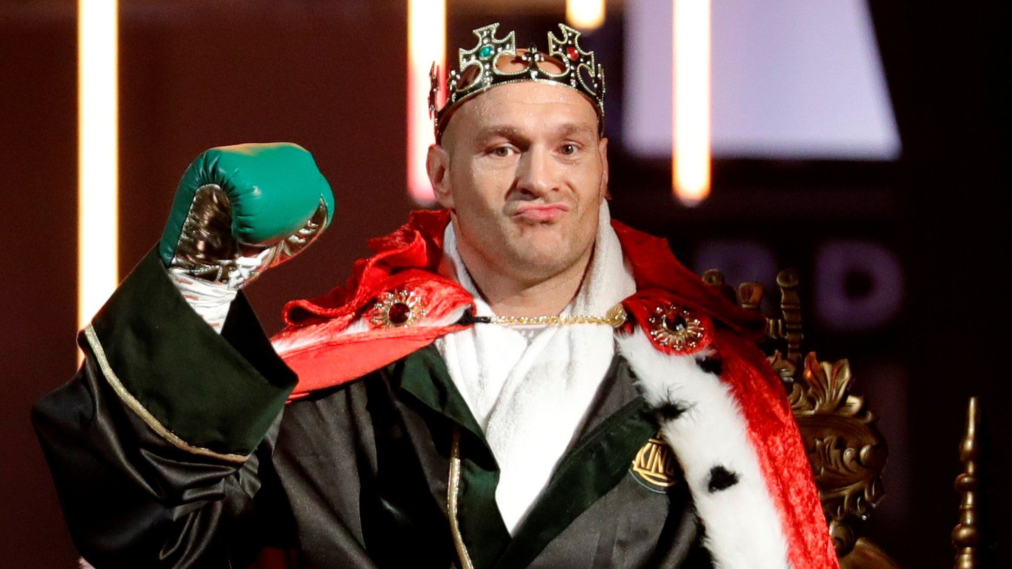 الامارات | إصابة فيوري.. تركي آل الشيخ يعلن تأجيل نزال "حلبة النار" ورد قيمة التذاكر للجمهور