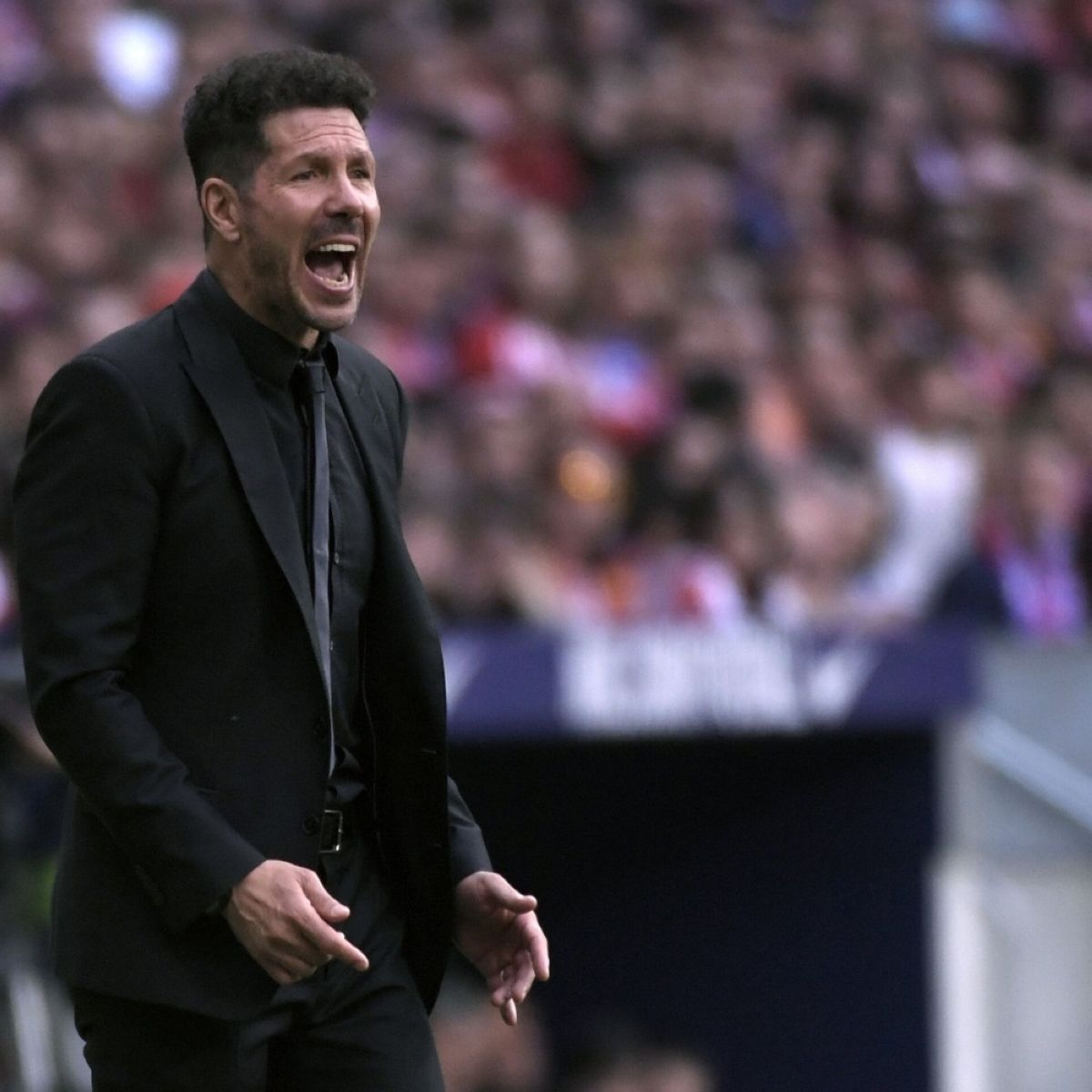 سيميوني: مدرب ريال مدريد استثنائي