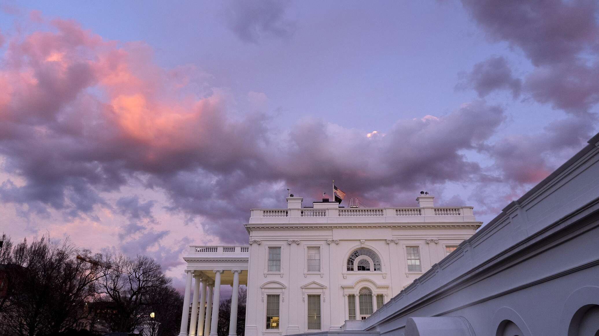 البيت الأبيض: أمريكا ليست لديها خطط للتورط في حرب مع إيران