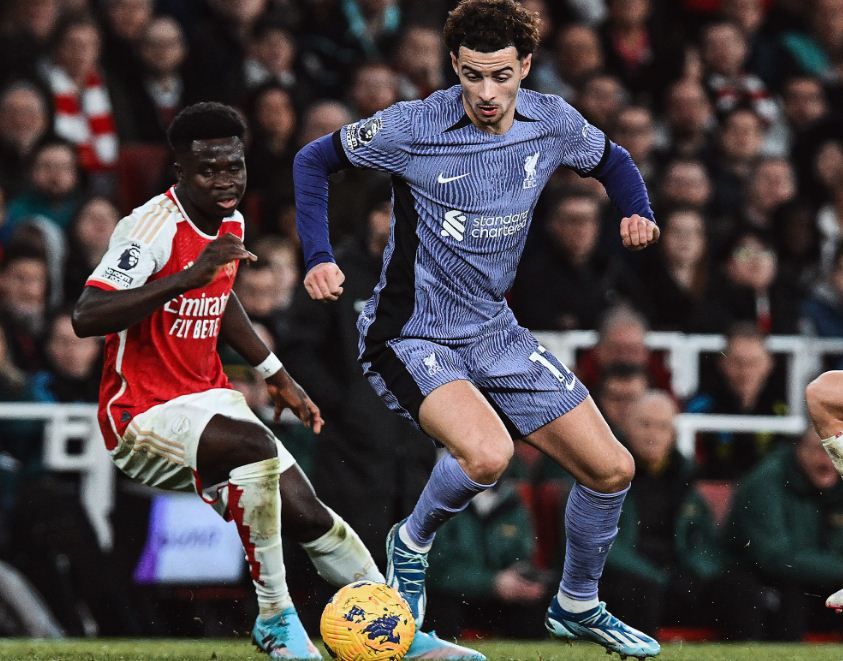 ليفربول يسقط أمام آرسنال بثلاثية في الدوري الإنجليزي