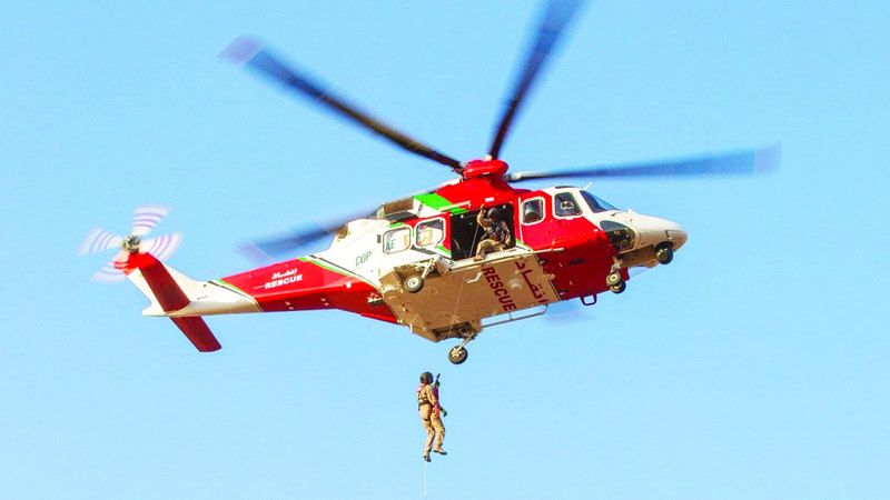 الامارات | إنقاذ شخصين كانا مفقودين في البحر