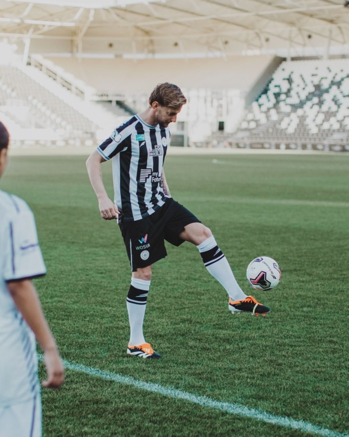 هل ينجح مدرب الأهلي في إنعاش الشباب؟