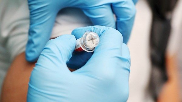 توفير تطعيم لمرضى الجهاز التنفسي والصدر فوق 18 عاماً