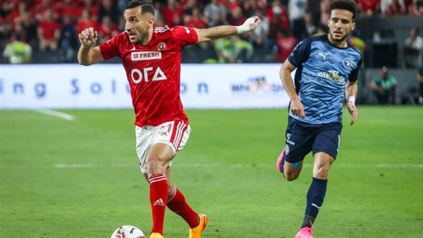 جلسات مكثفة في الأهلي لإقناع "معلول" بالتجديد