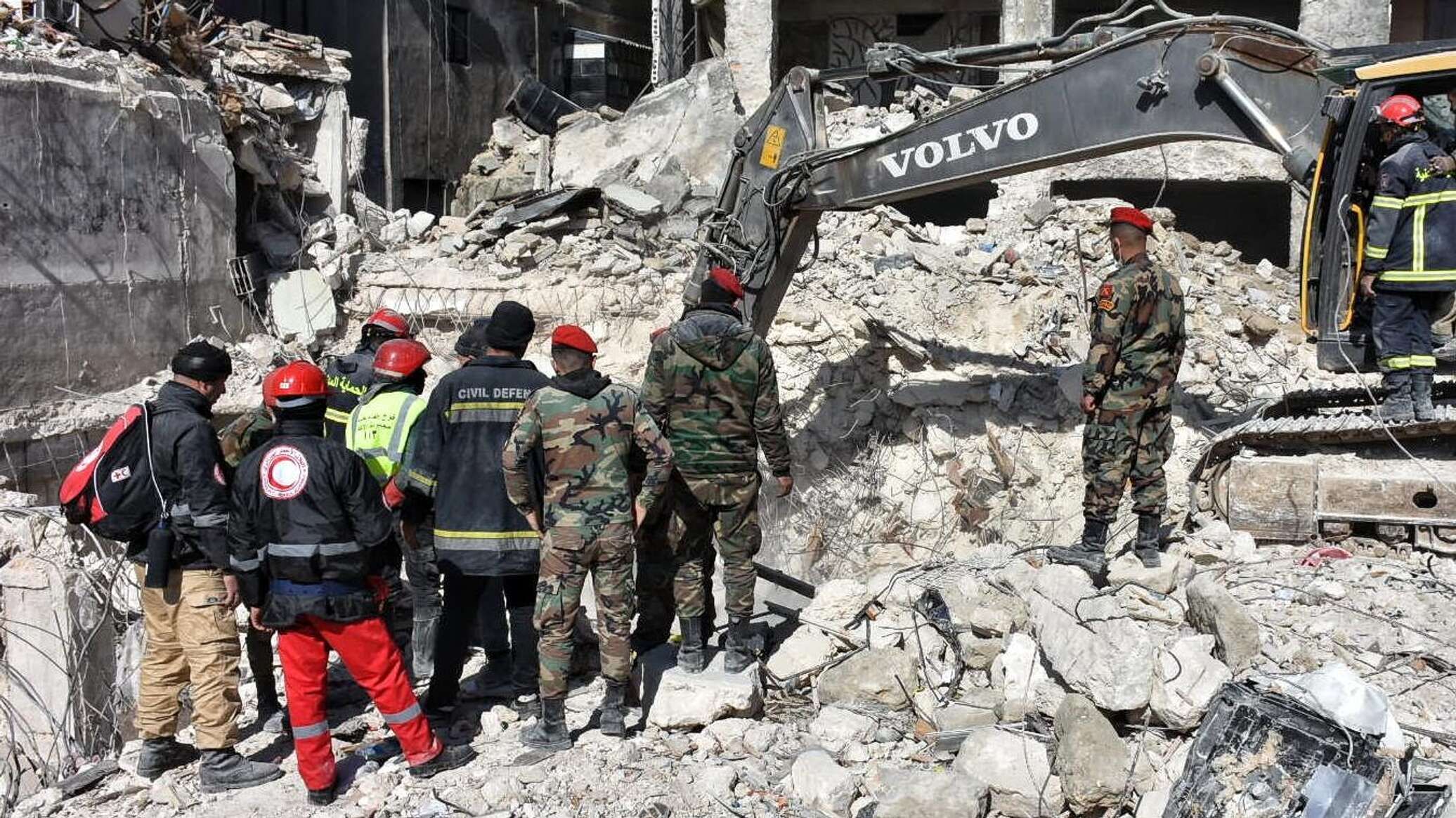 "الحصار والإرهاب والزلزال".. أقانيم الموت التي لاحقت أرواح سكان حلب