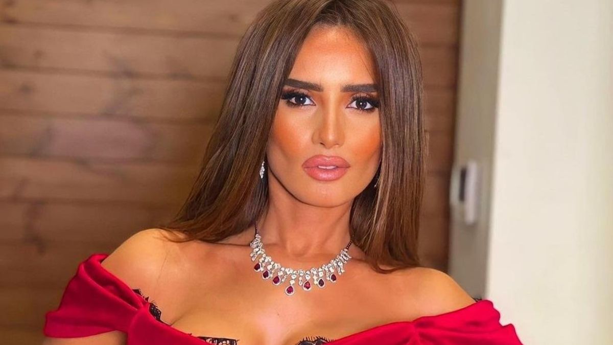 في عيد ميلادها الـ 47.. تداول صورة نادرة لـ زينة في طفولتها والجمهور مصدوم: “مستحيل تكون هي”