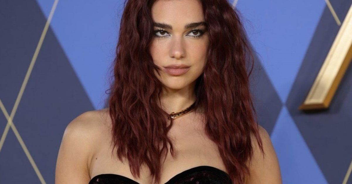 دوا ليبا بإطلالتين مختلفتين في حفل الـ Grammy's.. مرة صائبة ومرة خائبة!