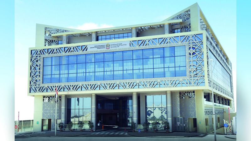 الامارات | «الموارد البشرية»: الاشتراك الطوعي في «نظام الادخار» استثمار غير مشمول بمكافأة نهاية الخدمة