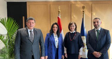 نائب وزير السياحة والآثار السياحة يبحث مع سفيرة رومانيا بالقاهرة سبل التعاون السياحي