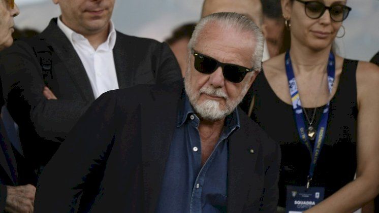 رئيس نادي نابولي يعترف: نادم على السماح لسباليتي بالرحيل