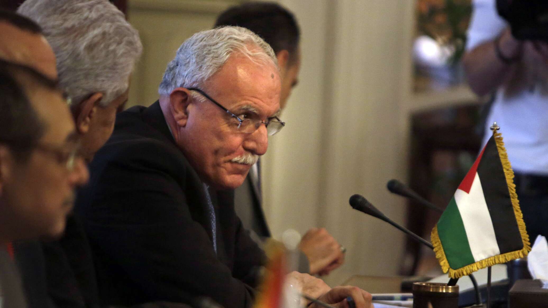 الخارجية الفلسطينية: الفشل الدولي مستمر بعدم إجبار إسرائيل رفع الحواجز في الضفة الغربية