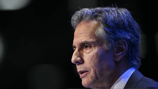 الخليج اليوم .. بلينكن يصل إلى إسرائيل لبحث رد حماس على إطار اتفاق وقف النار في غزة