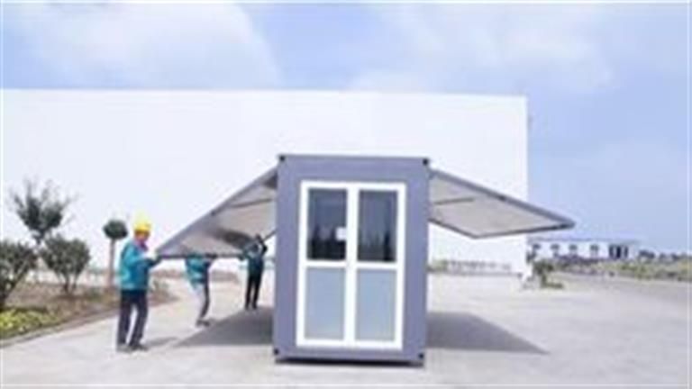 أغرب من الخيال.. شاب يشتري منزلا قابلا لـ الطي بهذا المبلغ الضخم (فيديو وصور)