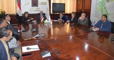 اجتماع صناع مهرجان الأقصر مع نائب المحافظ لبحث تفاصيل الدورة الـ 13