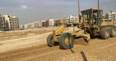 وزير الإسكان يكشف تفاصيل مشروعات الطرق الجارى تنفيذها بالامتداد بالقاهرة الجديدة