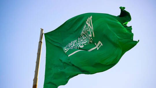 الخليج اليوم .. السعودية: لا علاقات مع إسرائيل قبل وقف عدوانها وانسحابها من غزة والاعتراف بالدولة الفلسطينية