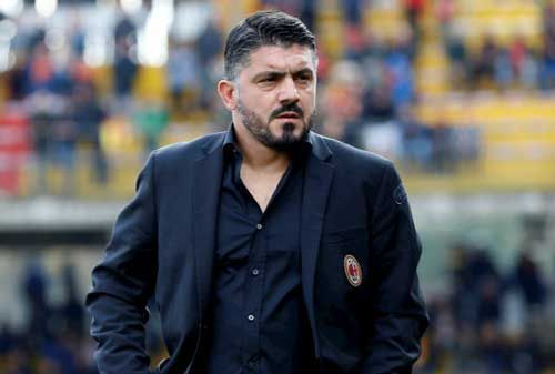 آخرهم تشافي.. أشهر 5 أساطير كرة القدم فشلوا في تدريب أنديتهم