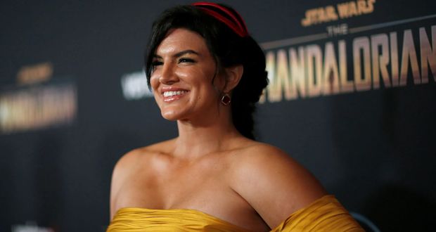 الممثلة جينا كارانو تلاحق “ديزني” قضائياً بسبب استبعادها تعسفاً