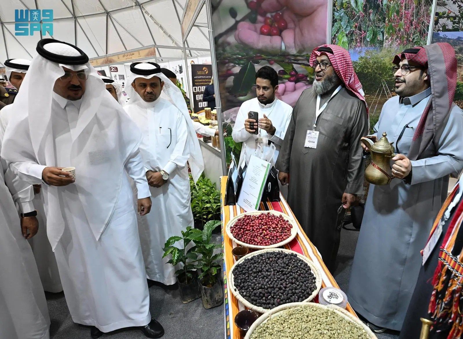 انطلاق فعاليات مهرجان البن الأول في رجال ألمع