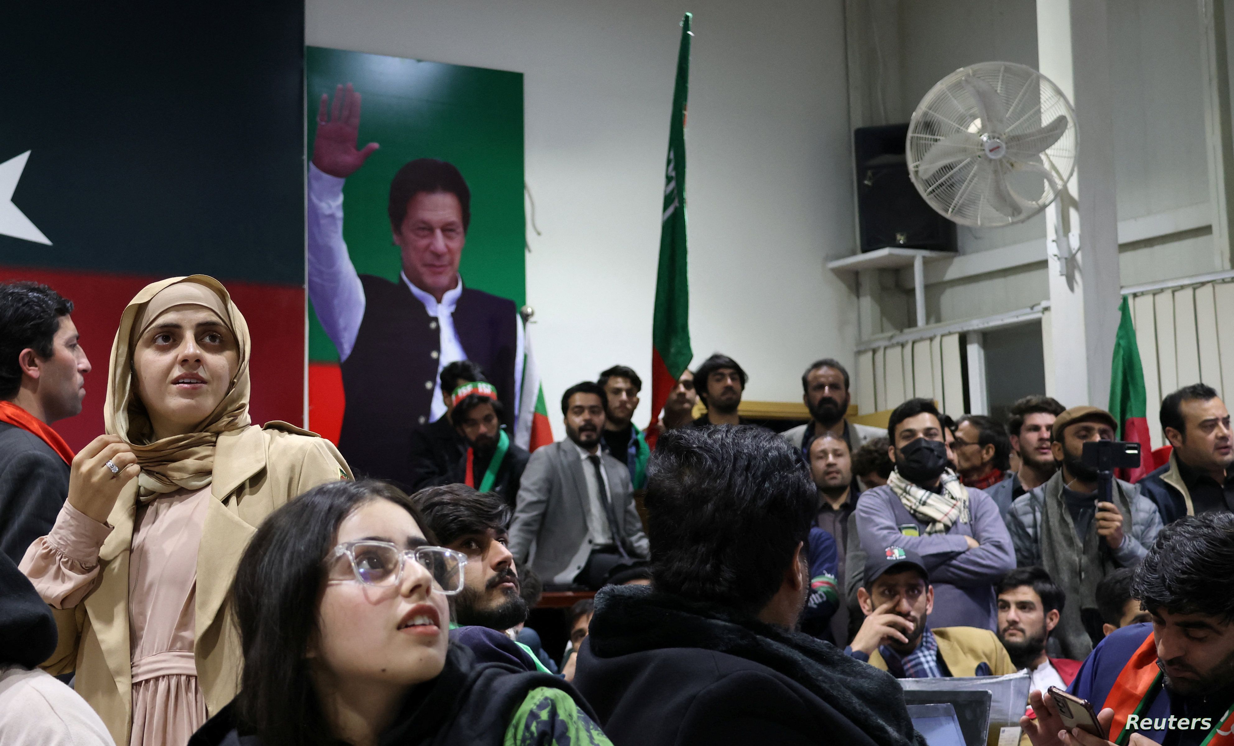 باكستان.. نواز شريف يعلن فوزه بالانتخابات وعزمه تشكيل حكومة ائتلافية