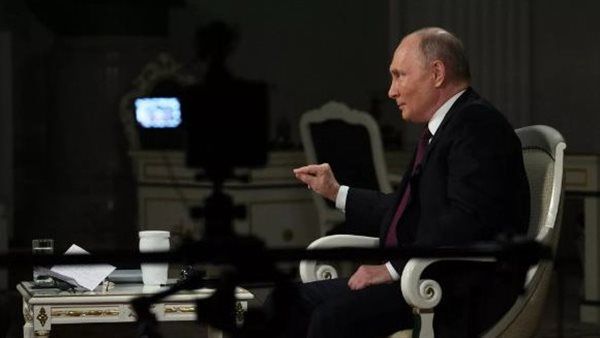 حوار بوتين يحقق رقمًا تاريخيًا للمشاهدات على "إكس" في "ضربة" للإعلام الأمريكي