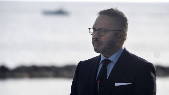 الخليج اليوم .. قرقاش: الإمارات ماضية بطريقها ولن نلتفت إلى من لا يجرؤ على مواجهة مشاغله وتحدياته