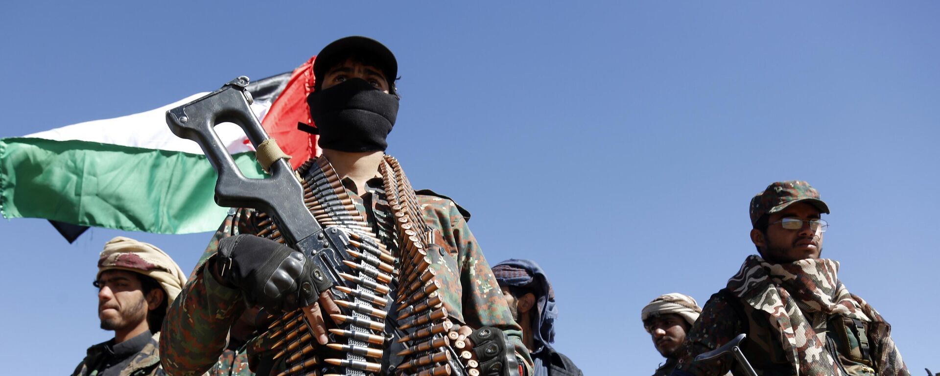 اليمن.. "أنصار الله": 13 غارة أمريكية وبريطانية على محافظة الحديدة