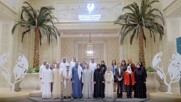 حمدان بن زايد يُكرِّم الفائزين بالدورة الأولى من جائزة "حمدان بن زايد البيئية"
