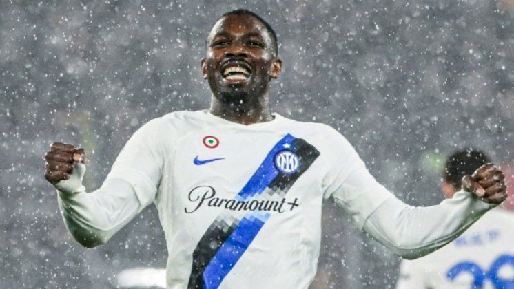 بطولة إيطاليا: إنتر يحسم مواجهته مع روما ويبتعد موقتاً بفارق 7 نقاط عن يوفنتوس