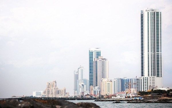 الدراسة عن بعد في مدارس عجمان غداً