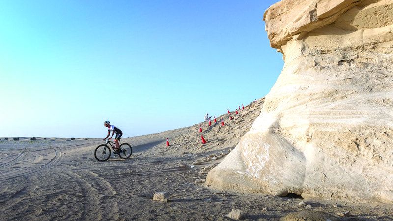 الامارات | 276 درّاجاً يشاركون في السباق الصحراوي لبطولة السلم اليوم