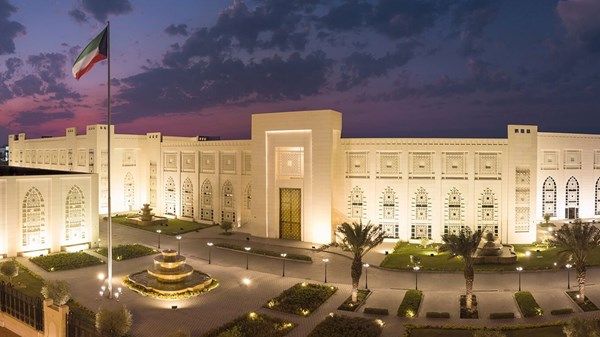الكويت تقدم خالص التعازي إلى الإمارات في شهداء الواجب