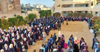 حضور مرتفع للطلاب فى أول أيام الفصل الدراسى الثانى.. صور