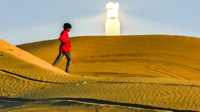 الامارات | أطول برج للطاقة الشمسية في العالم