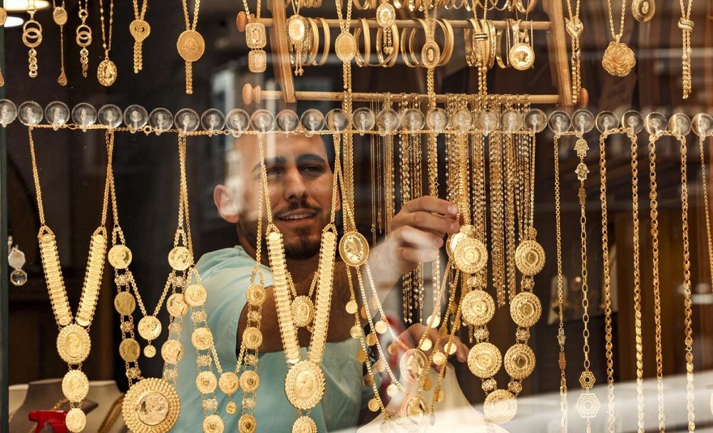 بداية التعاملات.. انخفاض كبير في سعر الذهب