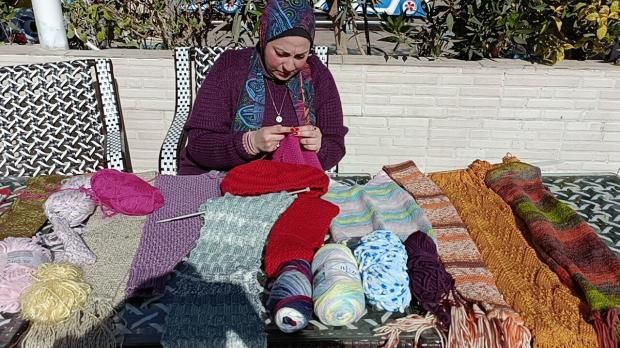 التريكو يجذب «هبة» إلى عالم «الهاند ميد»: سر سعادتي