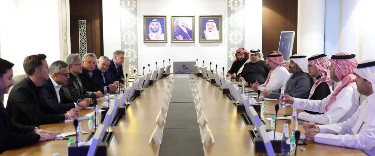 وزير الاتصالات وتقنية المعلومات