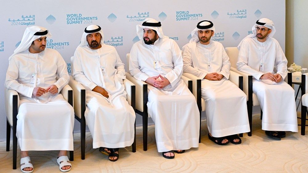 محمد بن راشد يلتقي مؤسس ورئيس «منتدى دافوس»