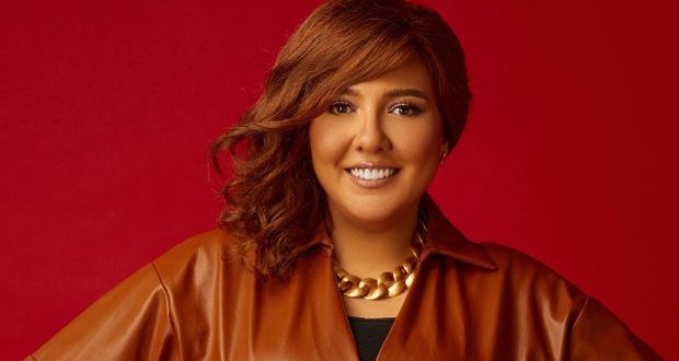 مي كساب تُفاجئ محبيها: “بيقولوا قوية”