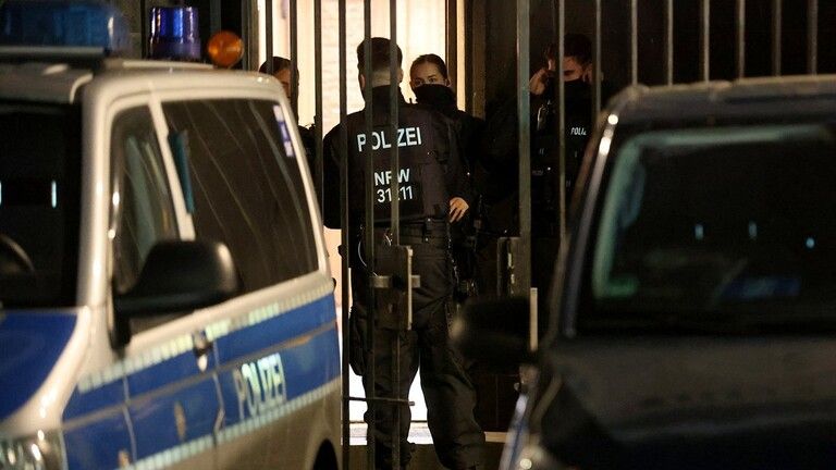 الامارات | مصرع لاعب كرة سلة "طعناً".. وإصابة شاب سوري وفتاة لبنانية