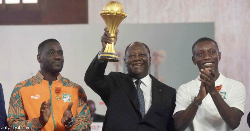 فيلا و82 ألف دولار وسام مكافآت أبطال إفريقيا