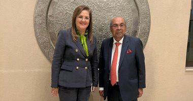 وزيرة التخطيط تبحث فرص الاستثمار مع رئيس مجلس إدارة مجموعة "هندوجا" الهندية
