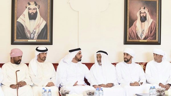 سيف بن زايد يقدم واجب العزاء في شهيد الوطن محمد الشامسي